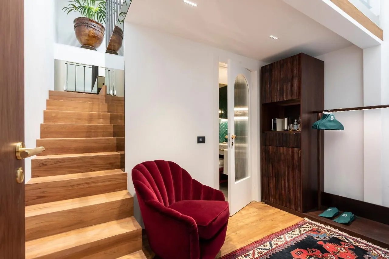 **  Vico Milano Hotel Italy